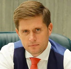  Олег Попов